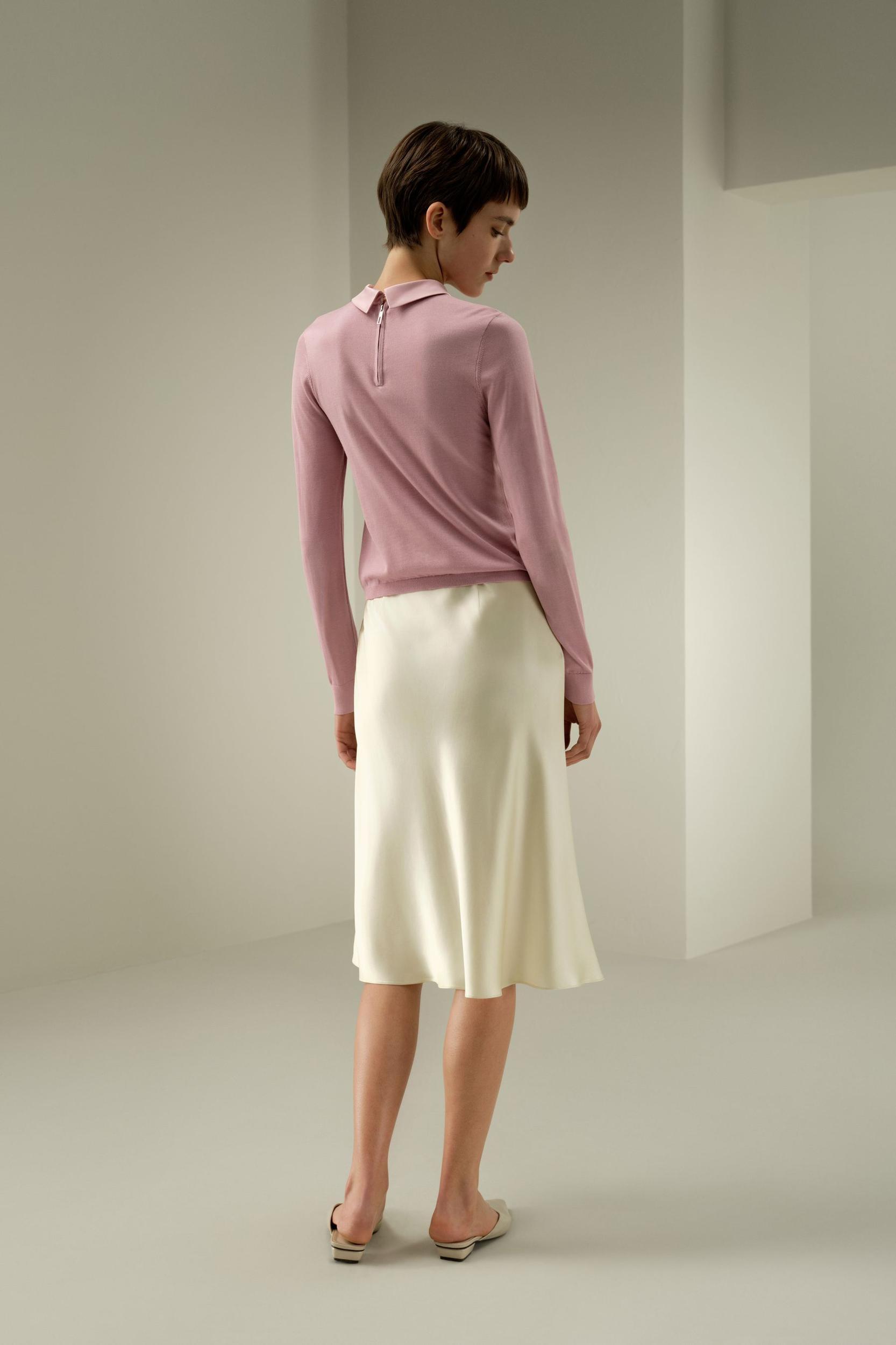 Elitist Silk Knitted Top with Collar Product Image