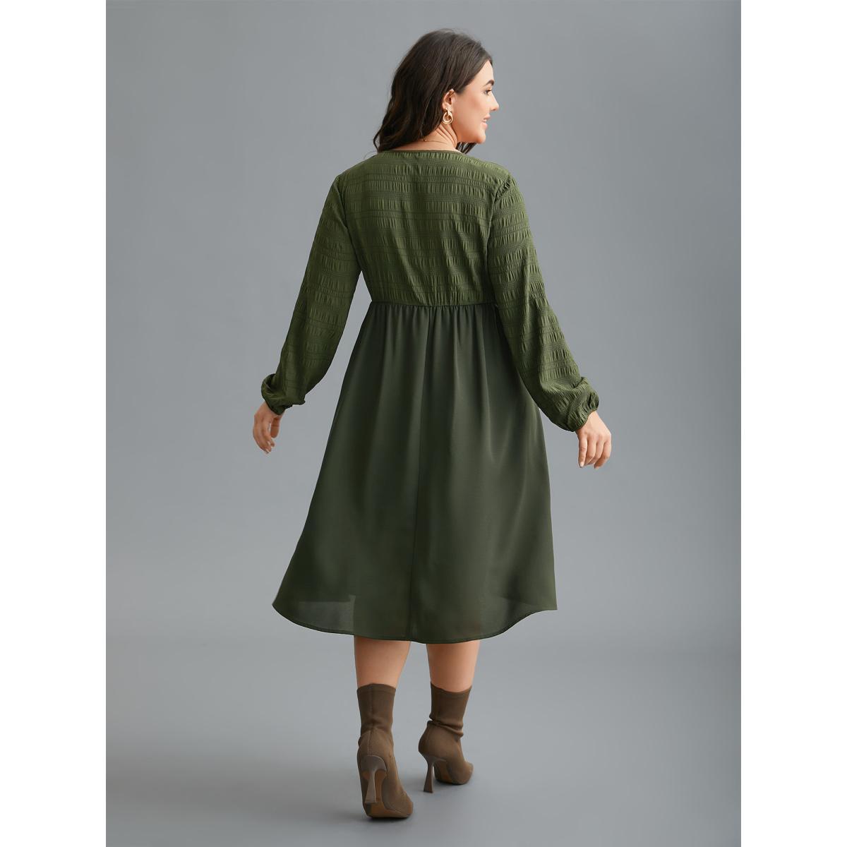 Plus Size V-Neck Splicing Textured Knit Dress ArmyGreen Women Elegant Texture Knit Dresses Bloomchic 22-24/3X Product Image
