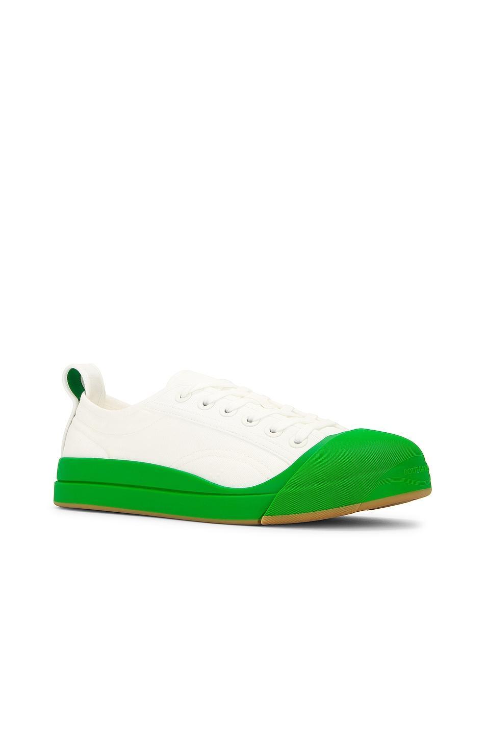 Bottega Veneta Vulcan Low Top Sneaker in White Product Image