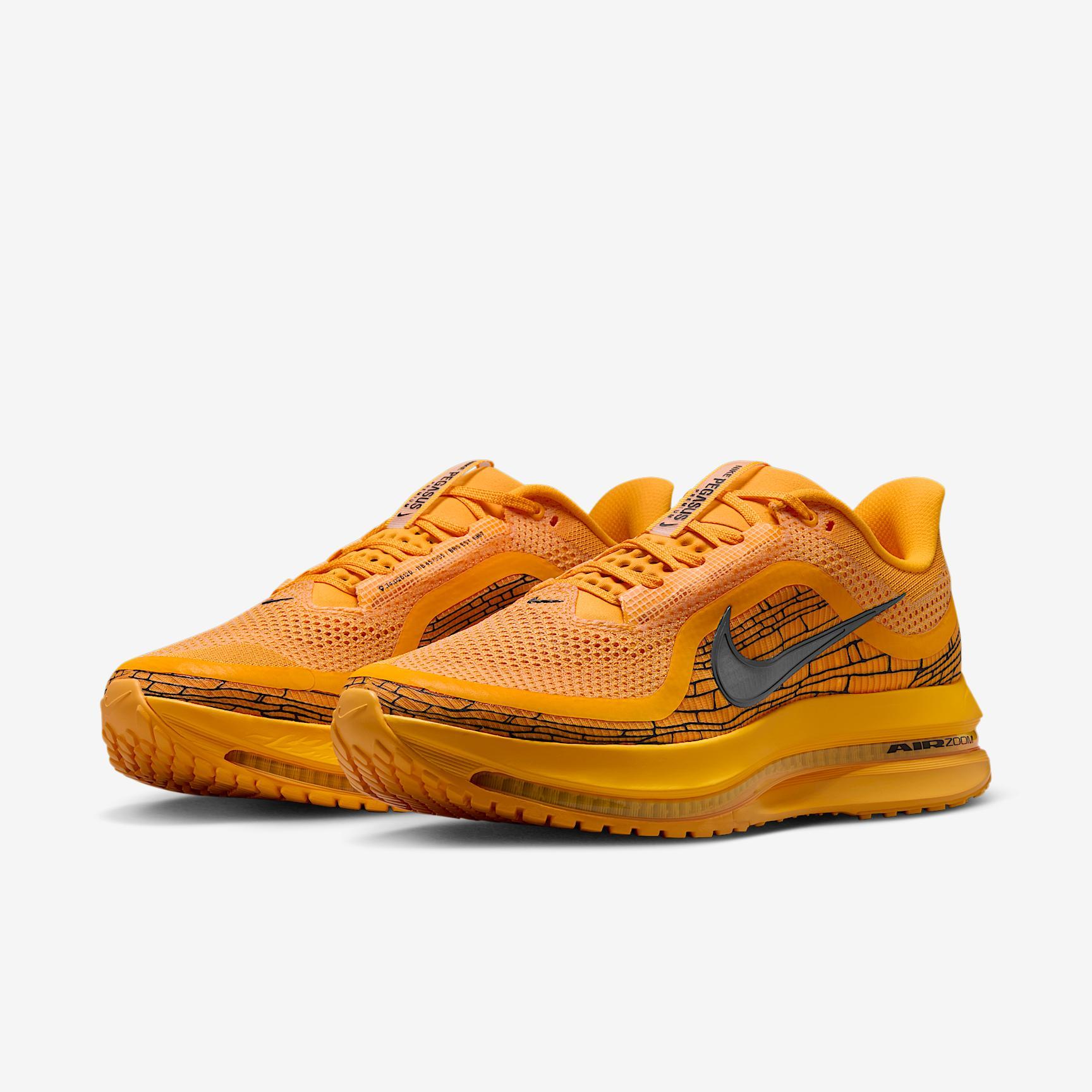 Nike Pegasus Premium LV8 Men's Road Running Shoes Product Image