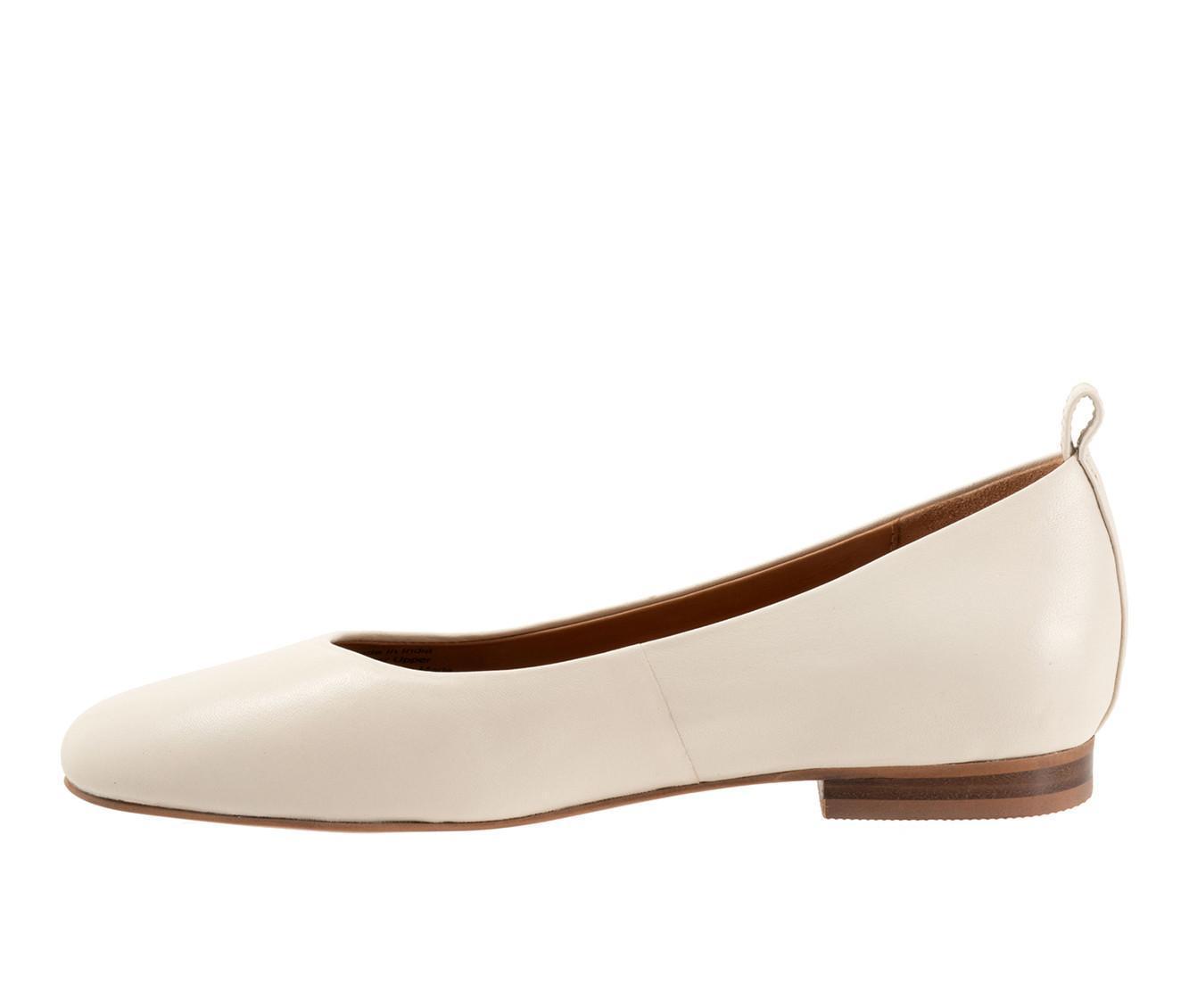 Women's Softwalk Kiris Flats Product Image
