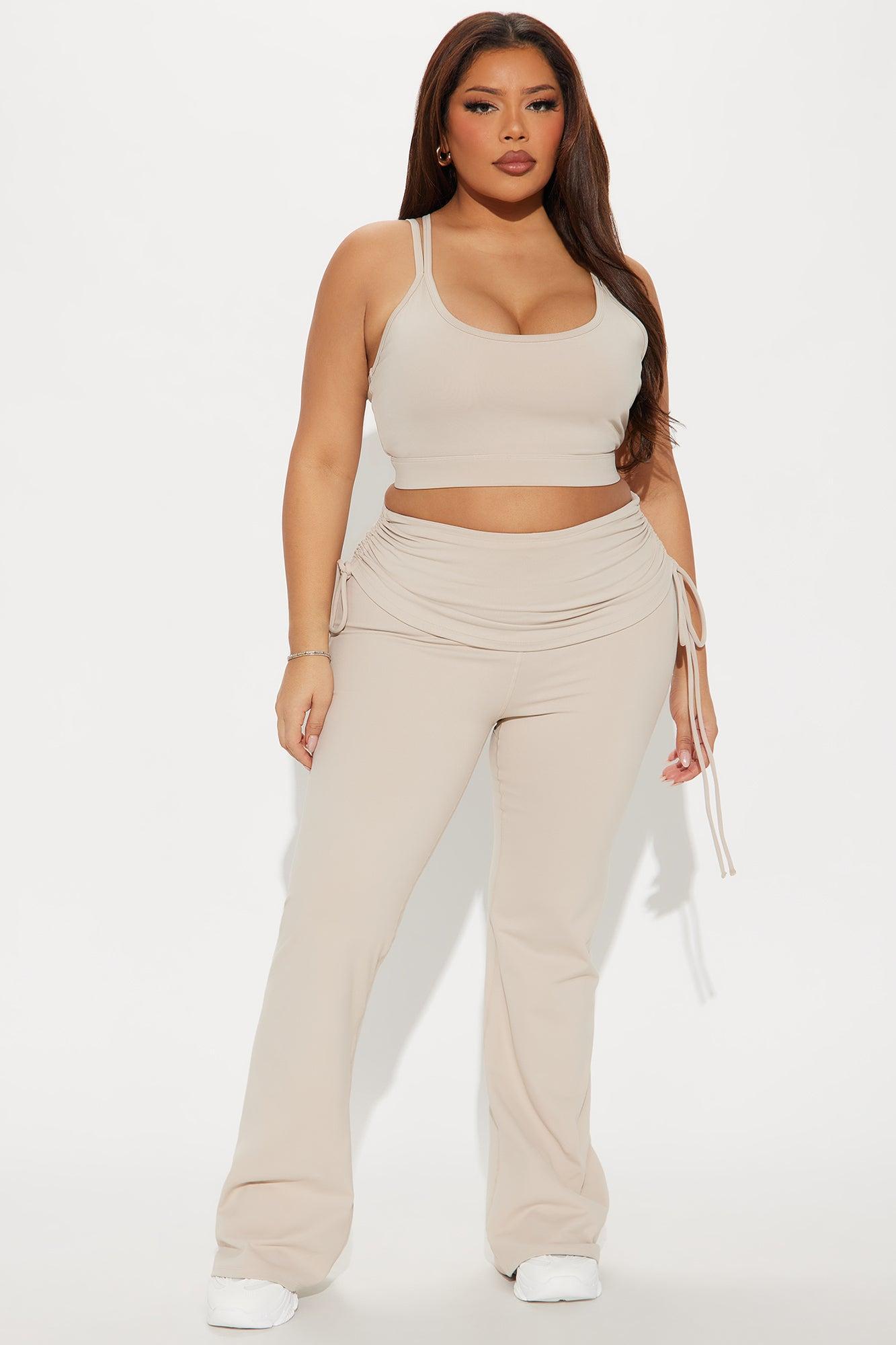 Pirouette Elevate Sports Bra - Light Taupe Product Image