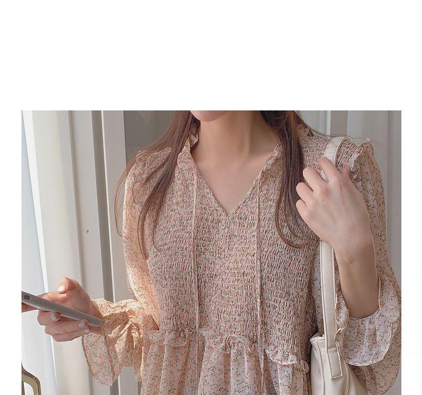 Floral Chiffon Blouse Product Image