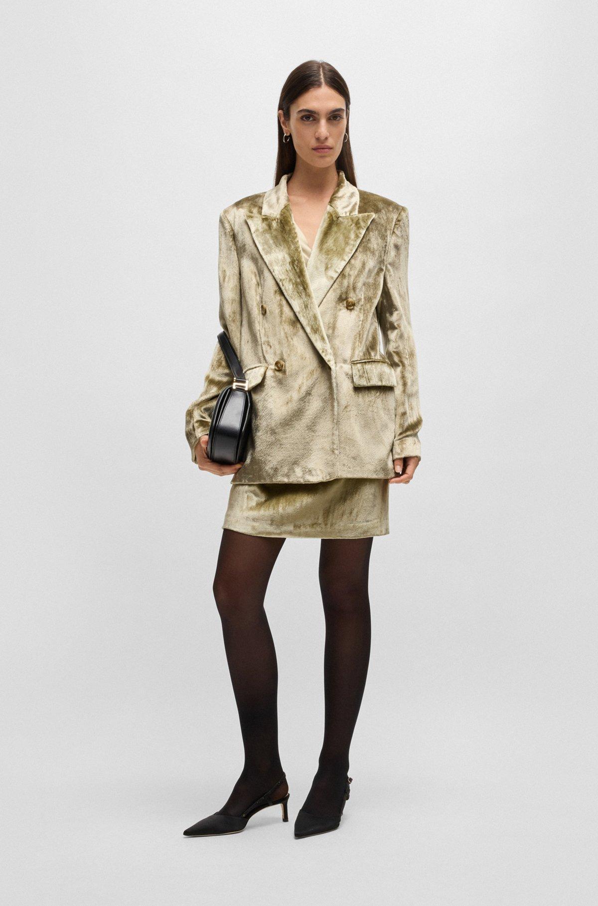 Mini skirt in plush velvet with smooth lining Product Image