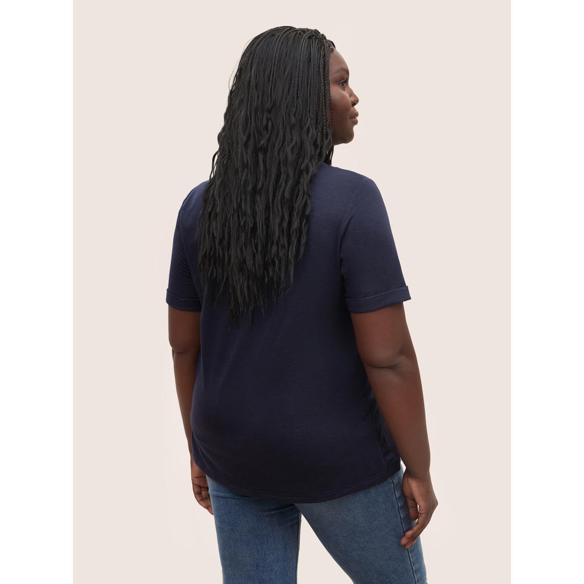 Plus Size Vacation Tropical Print Round Neck T-shirt Midnight Women Resort Non Tropical Vacation T-shirts BloomChic 10/M Product Image