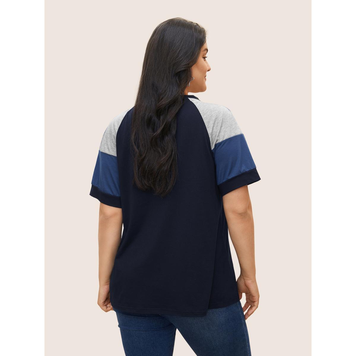Plus Size Colorblock Contrast Crew Neck Raglan Sleeve T-shirt Indigo Women Casual Contrast Colorblock Everyday T-shirts BloomChic 30/6X Product Image