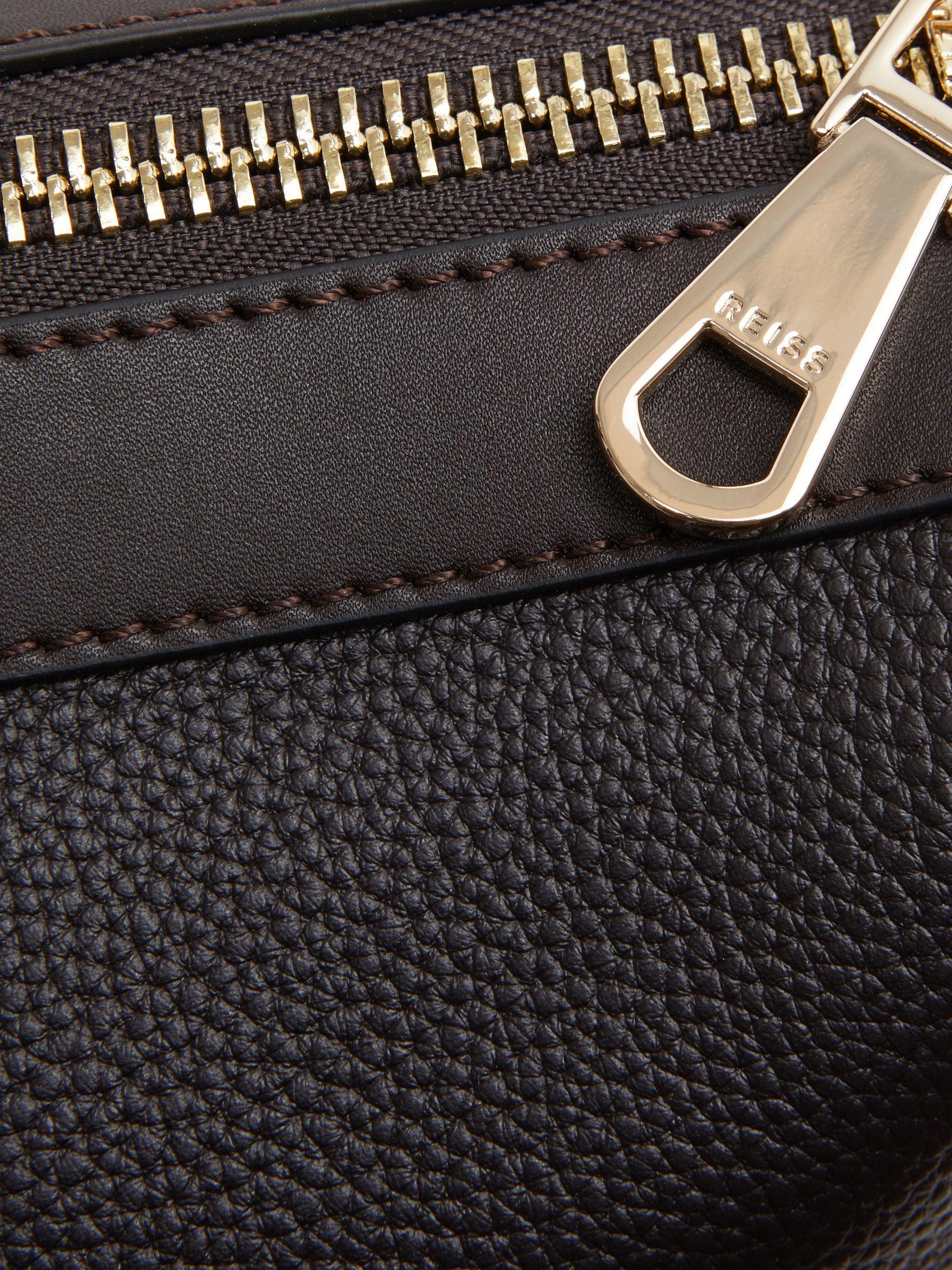 Leather Holdall in Chocolate Product Image