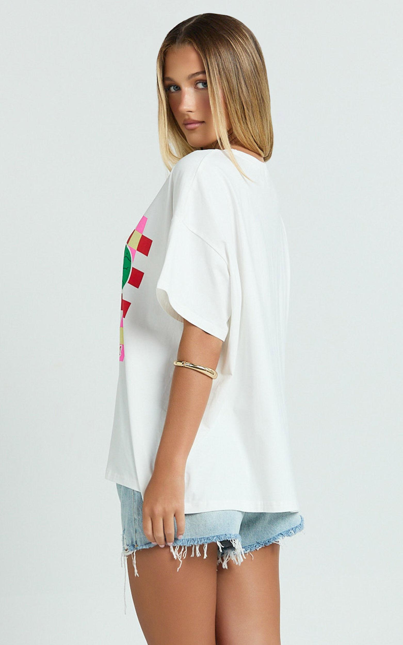 Fiona Top - Oversized Lemons Print T-Shirt in White Product Image