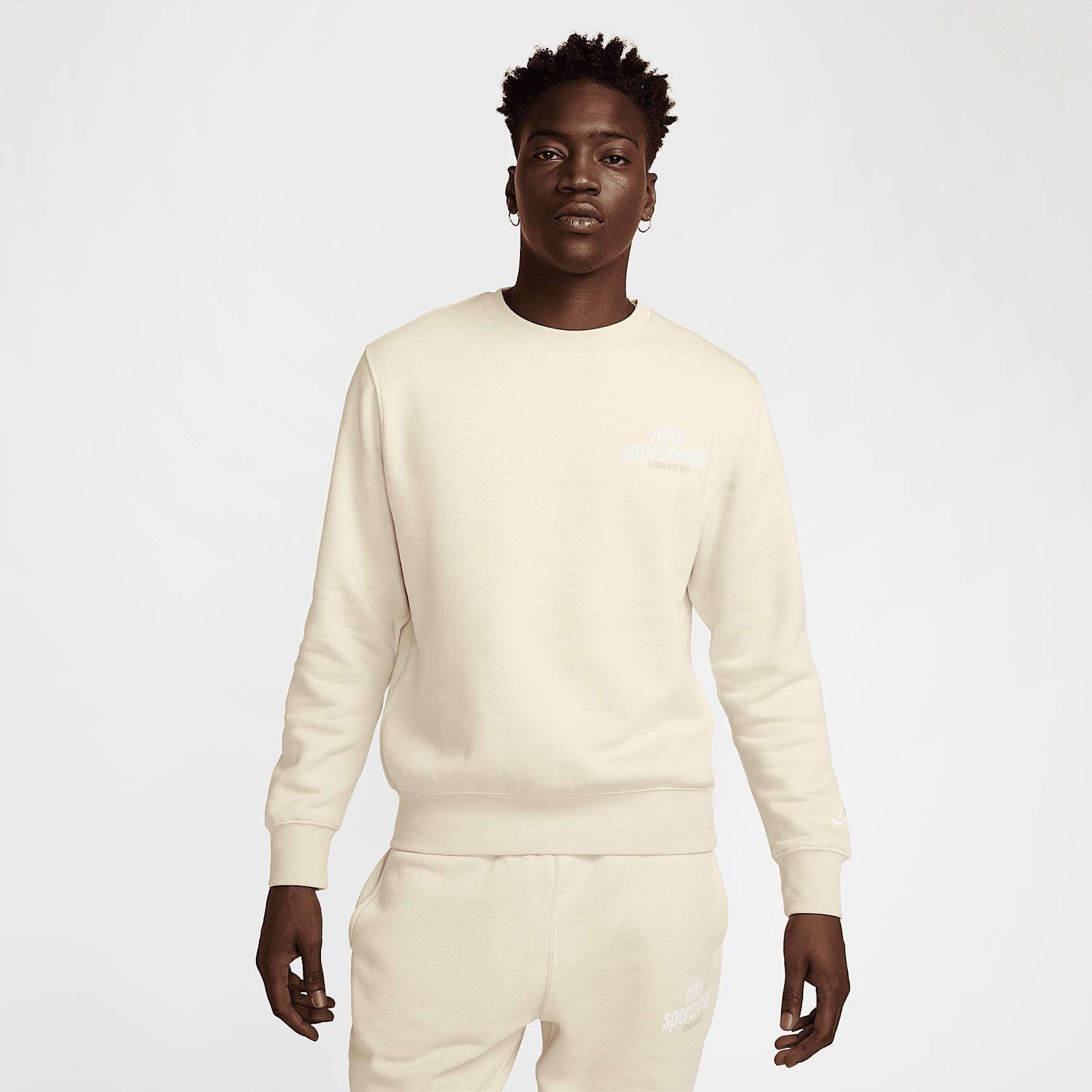 Nike Men's Club Fleece Crew Product Image