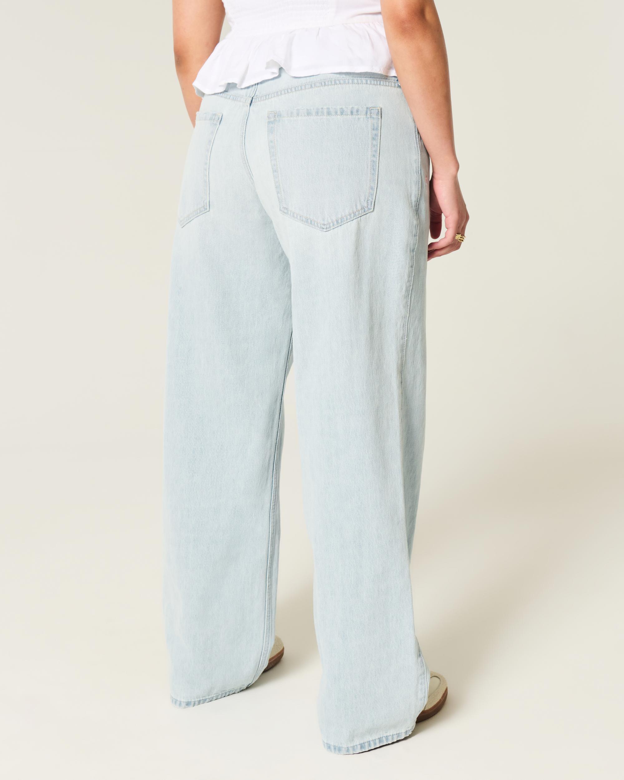 Low-Rise Light Wash Star Embroidery Baggy Jeans Product Image