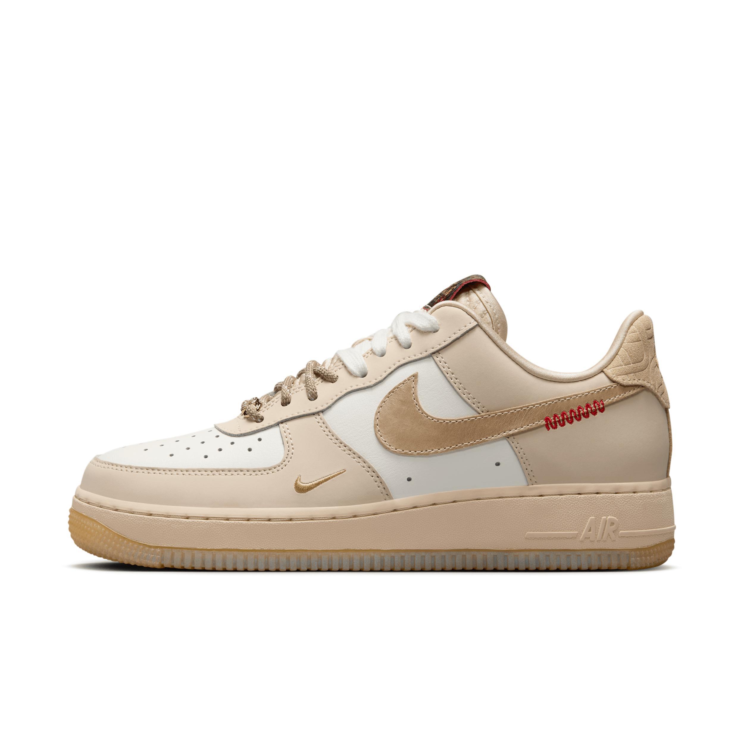 Nike Women's Air Force 1 ’07 LX Shoes Product Image