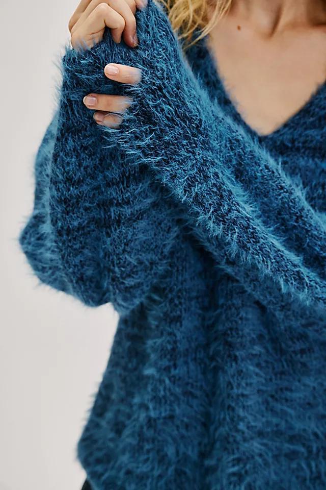 Sparrow Pullover Product Image