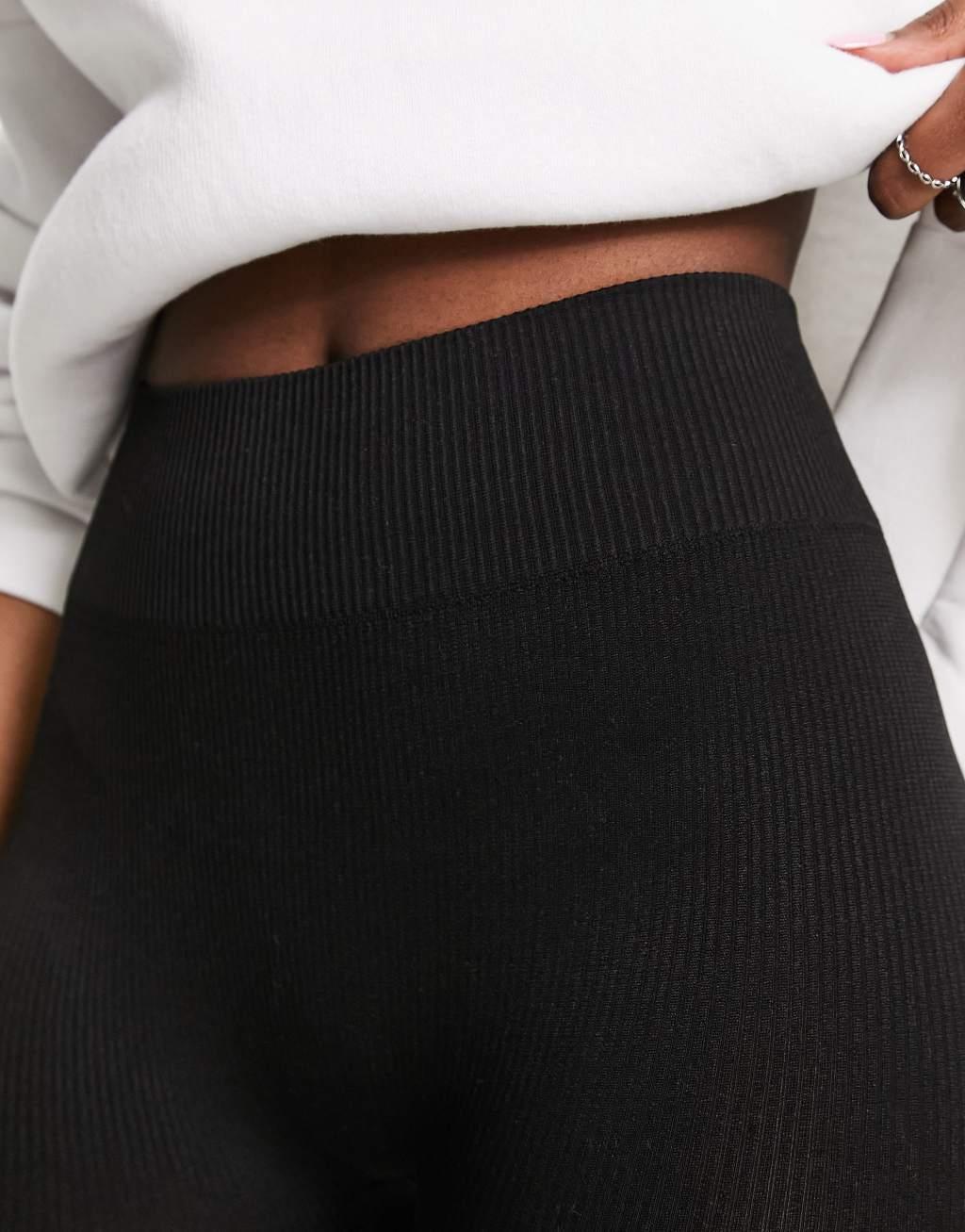 ONLY high rise seamless leggings in black - part of a set  Product Image