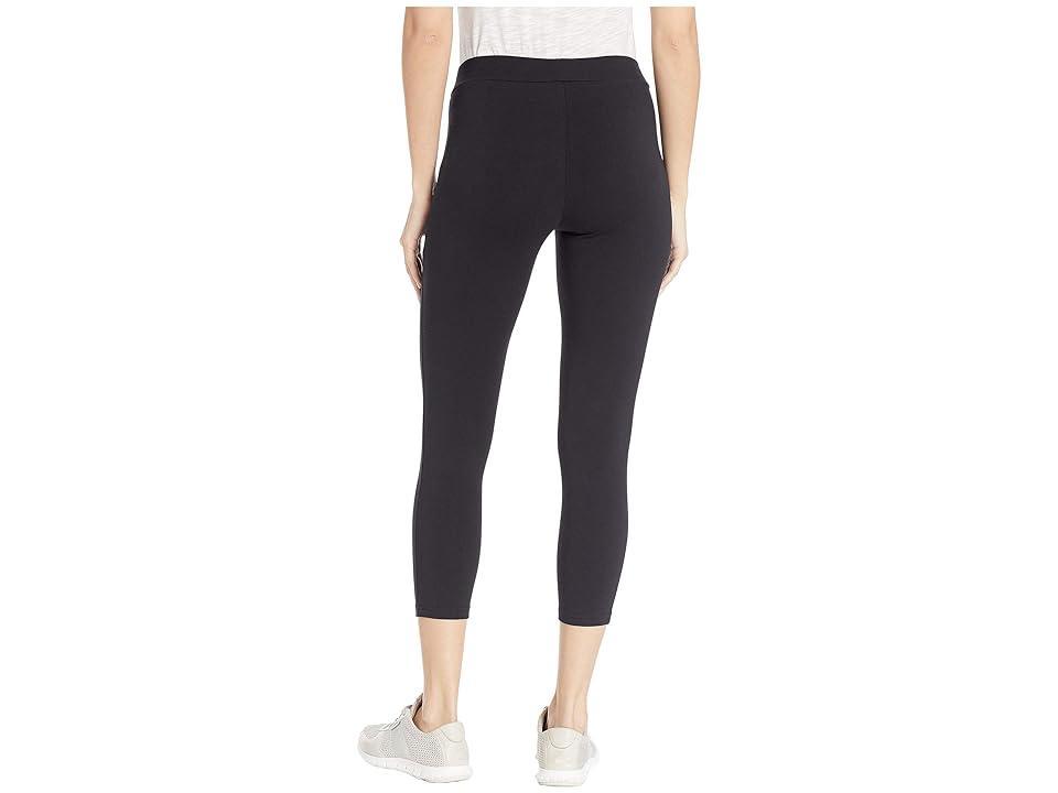 Hue Wide Waistband Blackout Capri Leggings Product Image