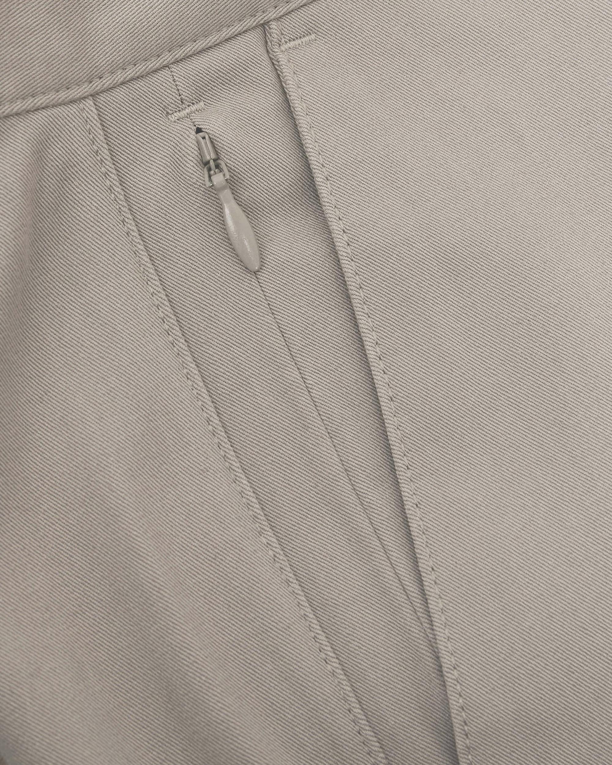 9" Sandstone Classic Twill Shorts Product Image