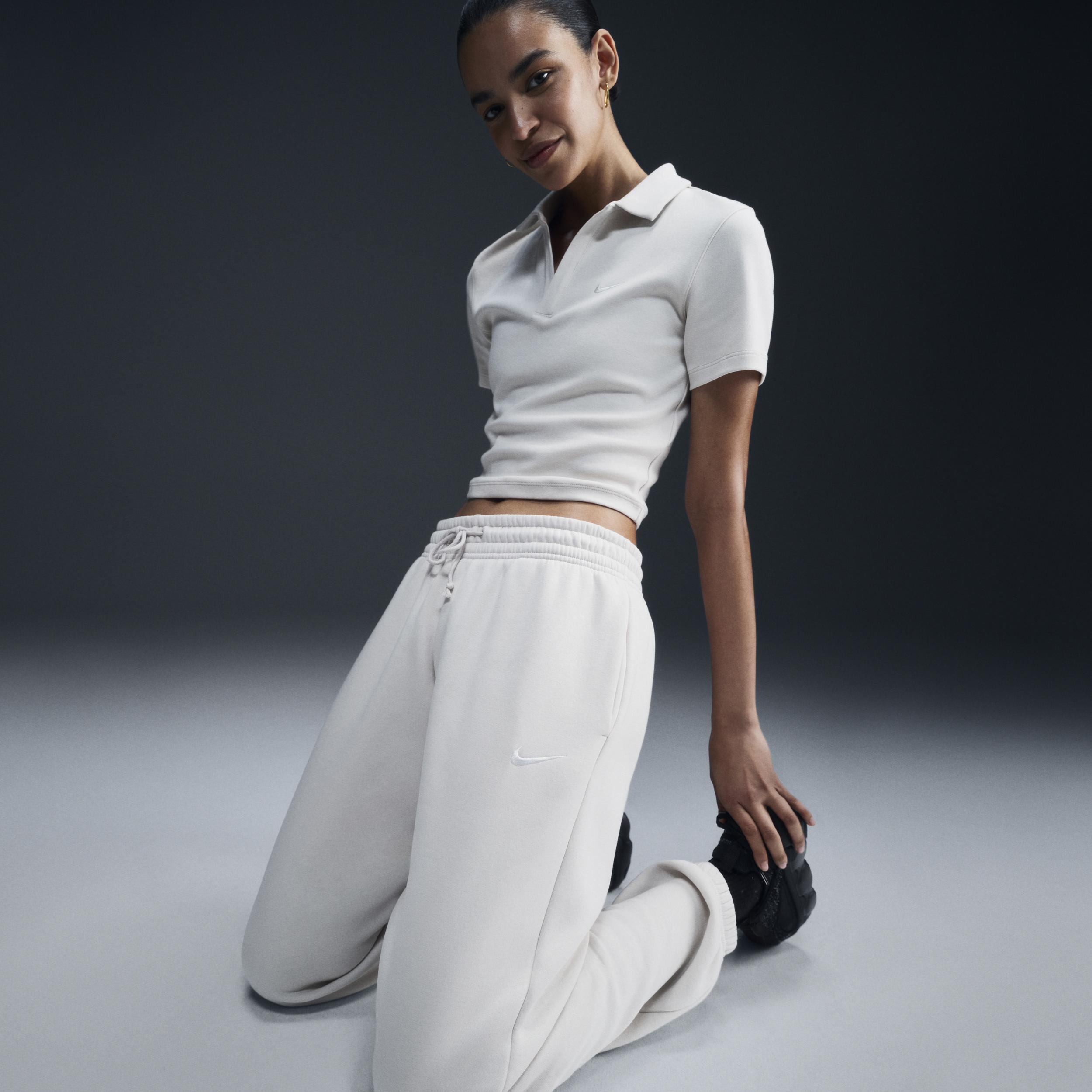 Nike Womens Sportswear Phoenix Fleece Oversized High-Waisted Jogger Pants Product Image