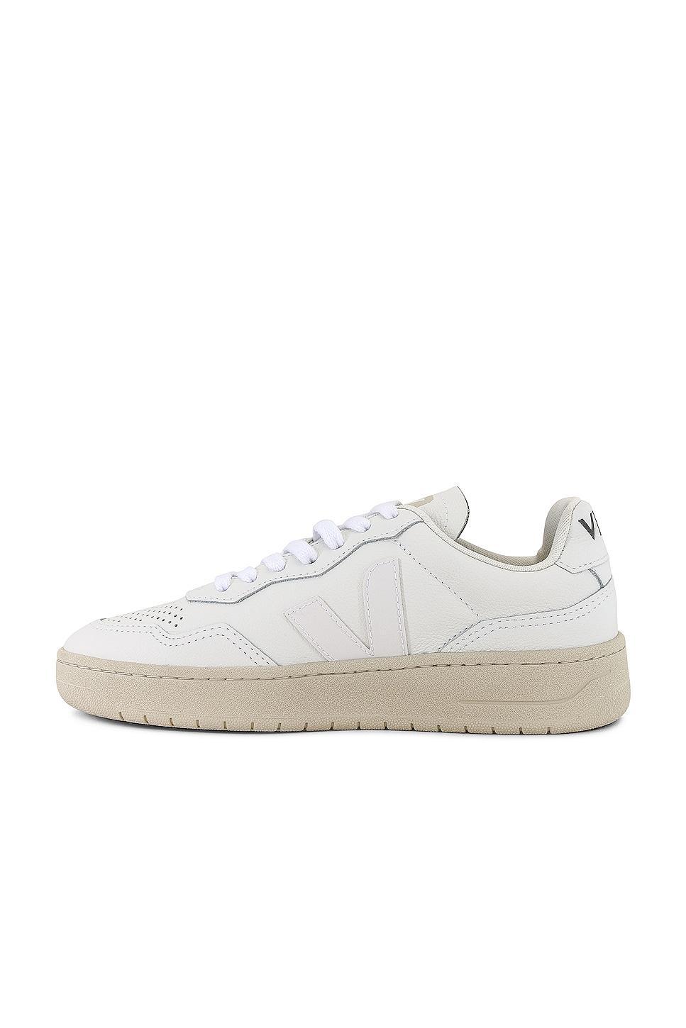 V-90 Sneaker Veja Product Image