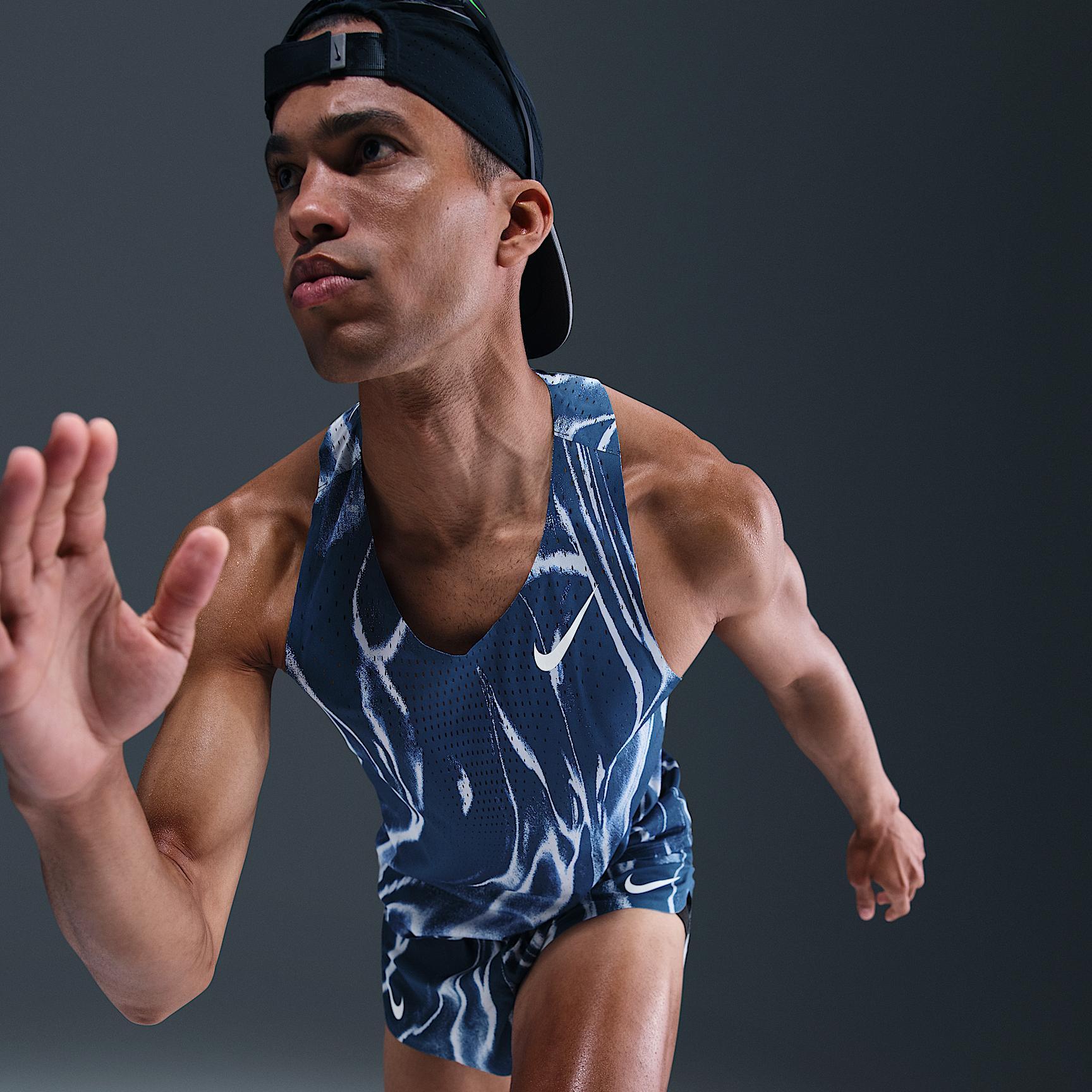Nike AeroSwift Men's Dri-FIT ADV Running Singlet Product Image