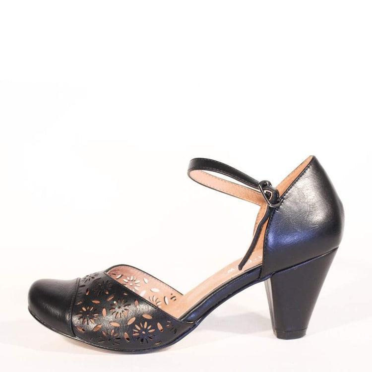 Morty Retro Heels Product Image