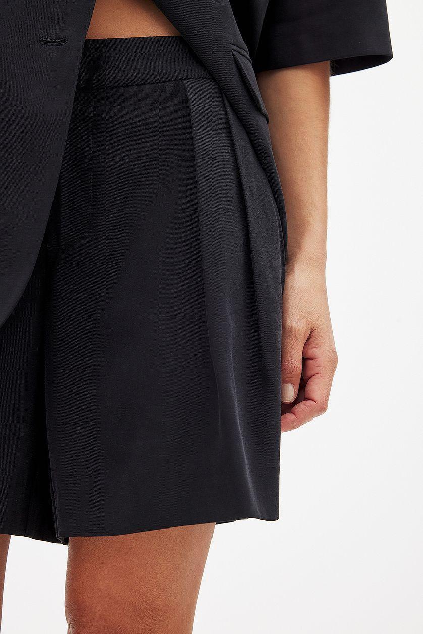 Wide Mid Waist Shorts Product Image