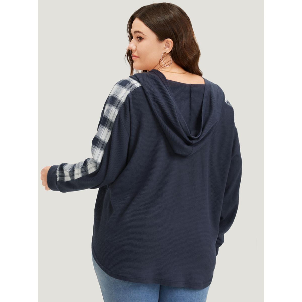Plus Size Plaid Patchwork Hooded Plisse Sweatshirt Women Indigo Casual Elastic cuffs Hooded Everyday Sweatshirts BloomChic 28/5X Product Image