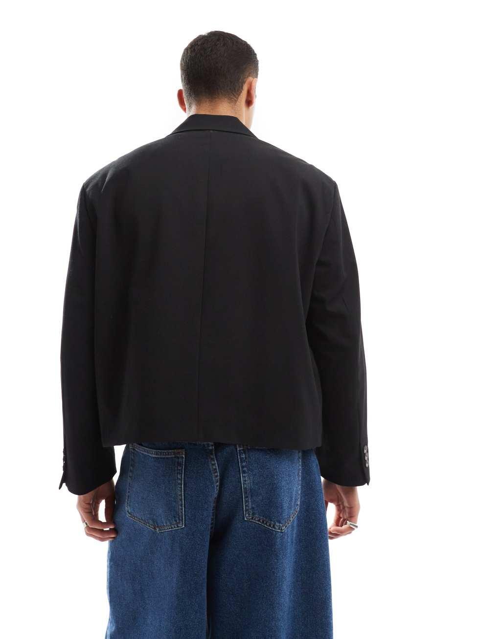 Pull&Bear boxy relaxed tailored blazer in black Product Image