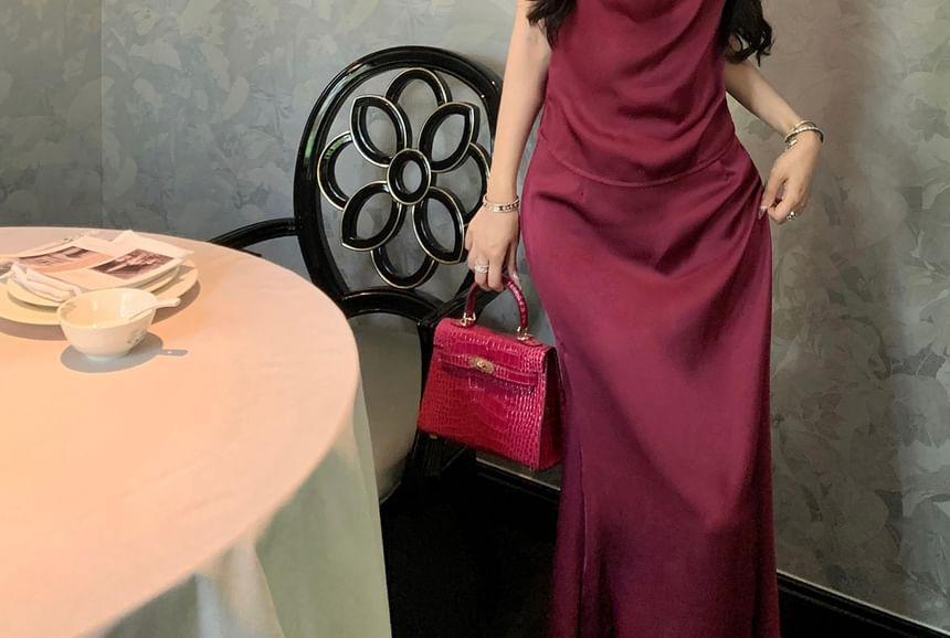 Sleeveless Cowl Neck Plain Backless Maxi Sheath Dress Product Image