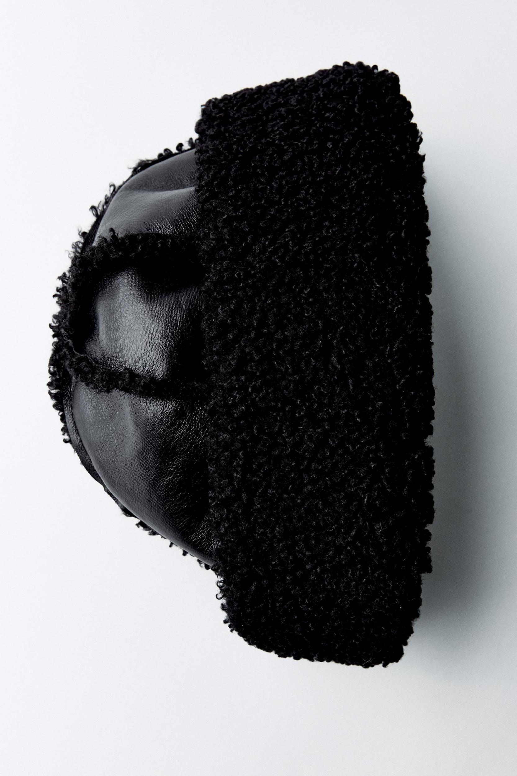 DOUBLE-FACED FLEECE LINED HAT Product Image