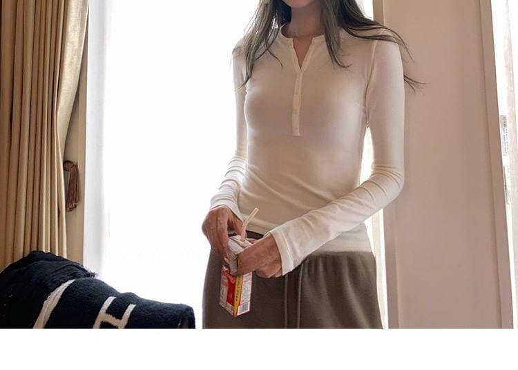 Long Sleeve Henley Plain Tee Product Image