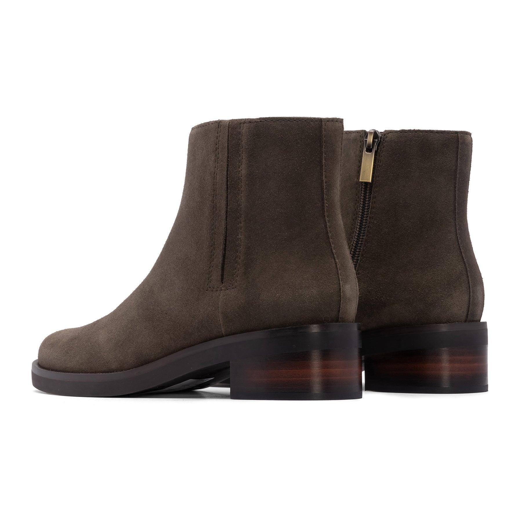 Traverse Ankle Female Product Image