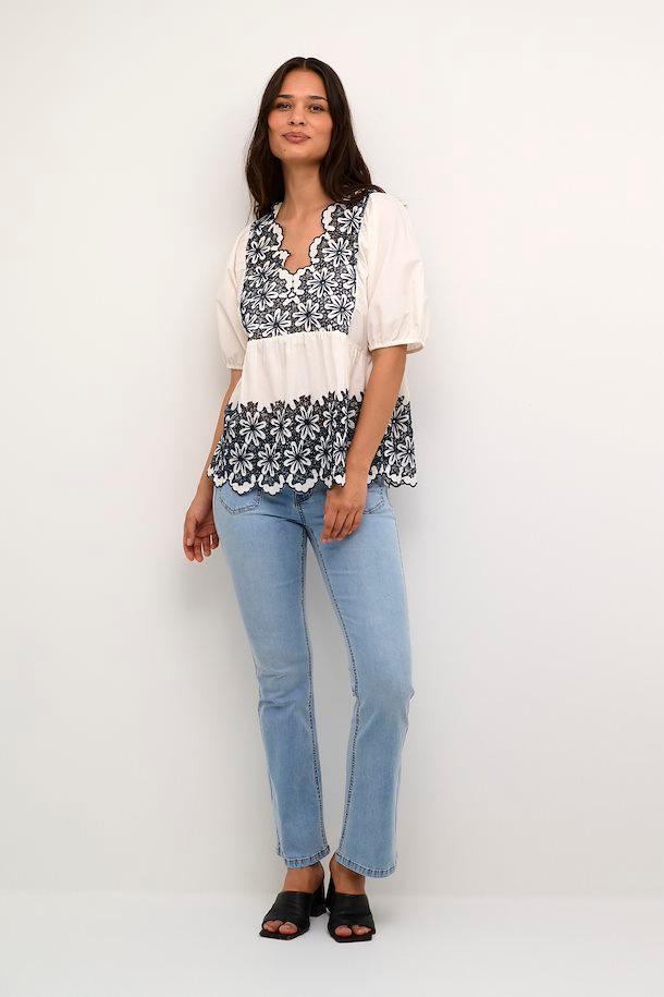 CUvalda Blouse with embroidery Product Image
