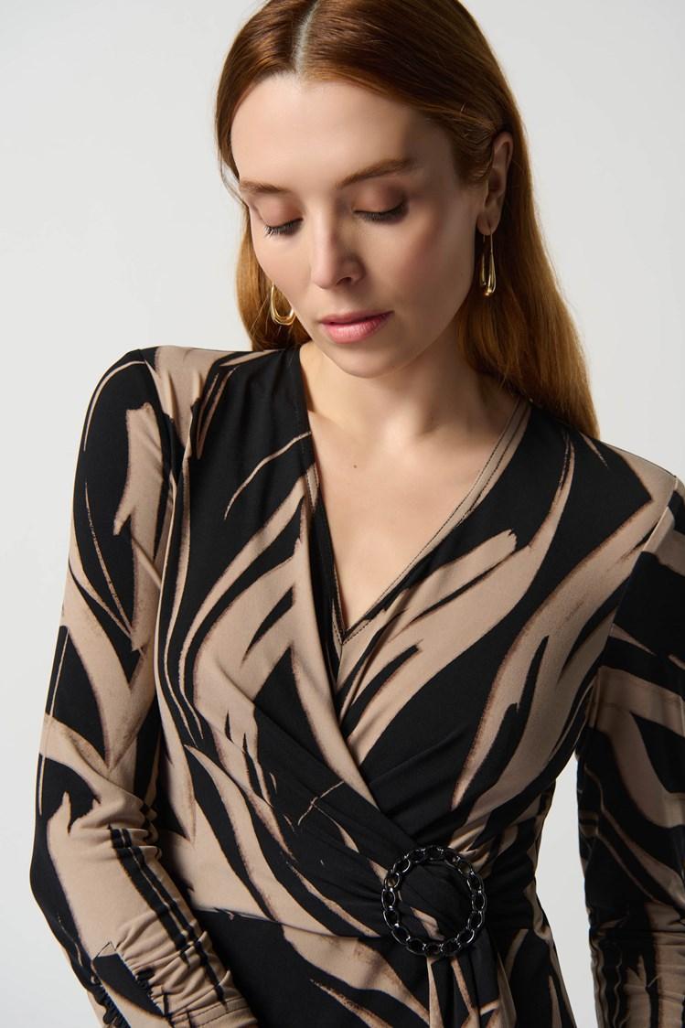 Abstract Print Silky Knit Top With Side Buckle Product Image