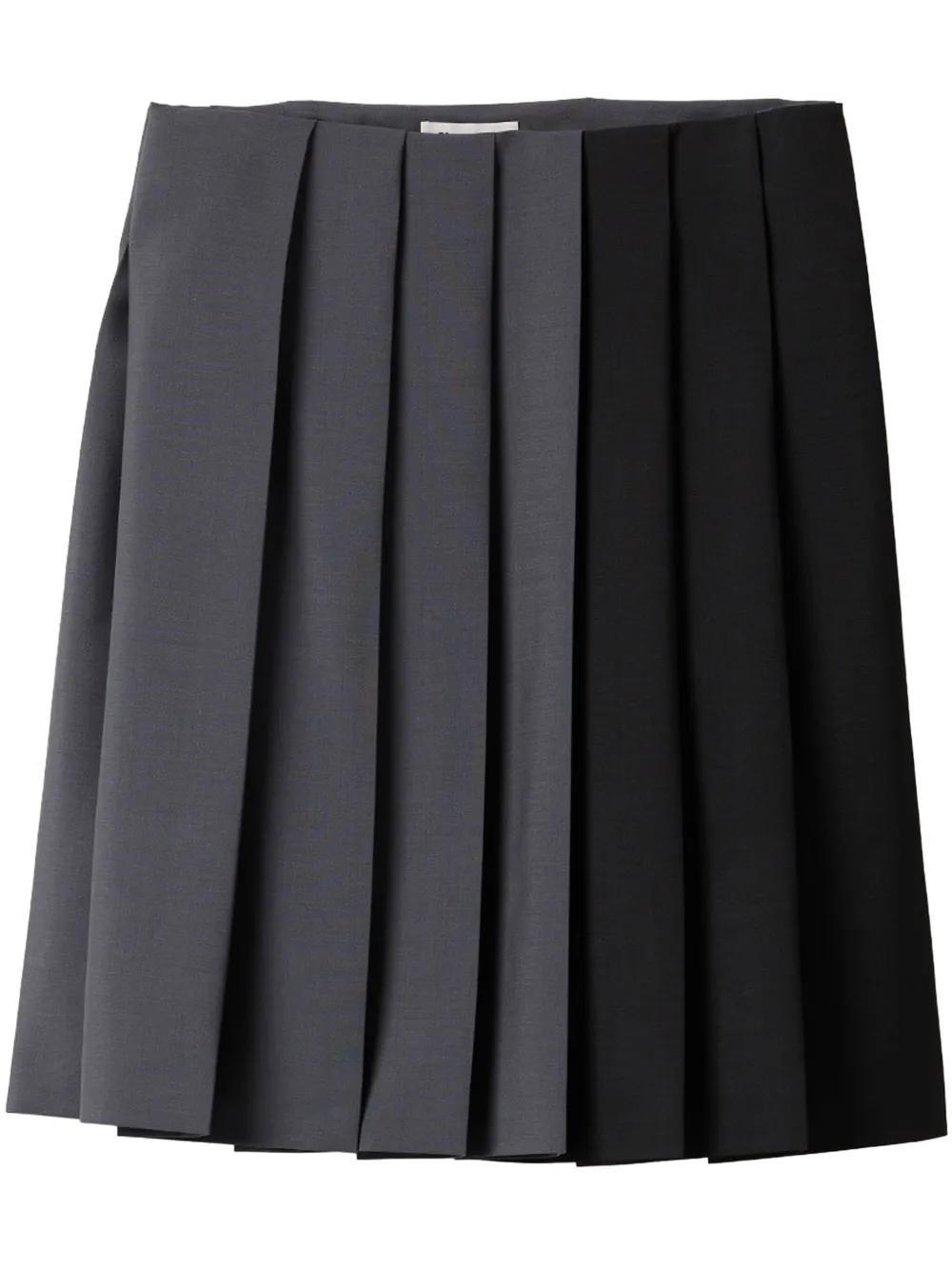 pleated skirt Product Image
