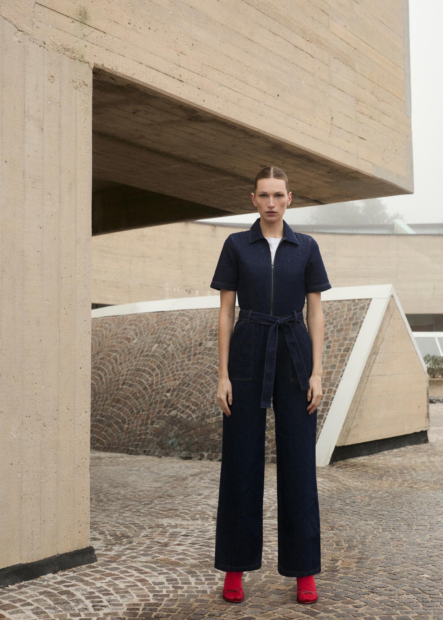 Short-sleeved denim jumpsuit - Women | MANGO USA Product Image