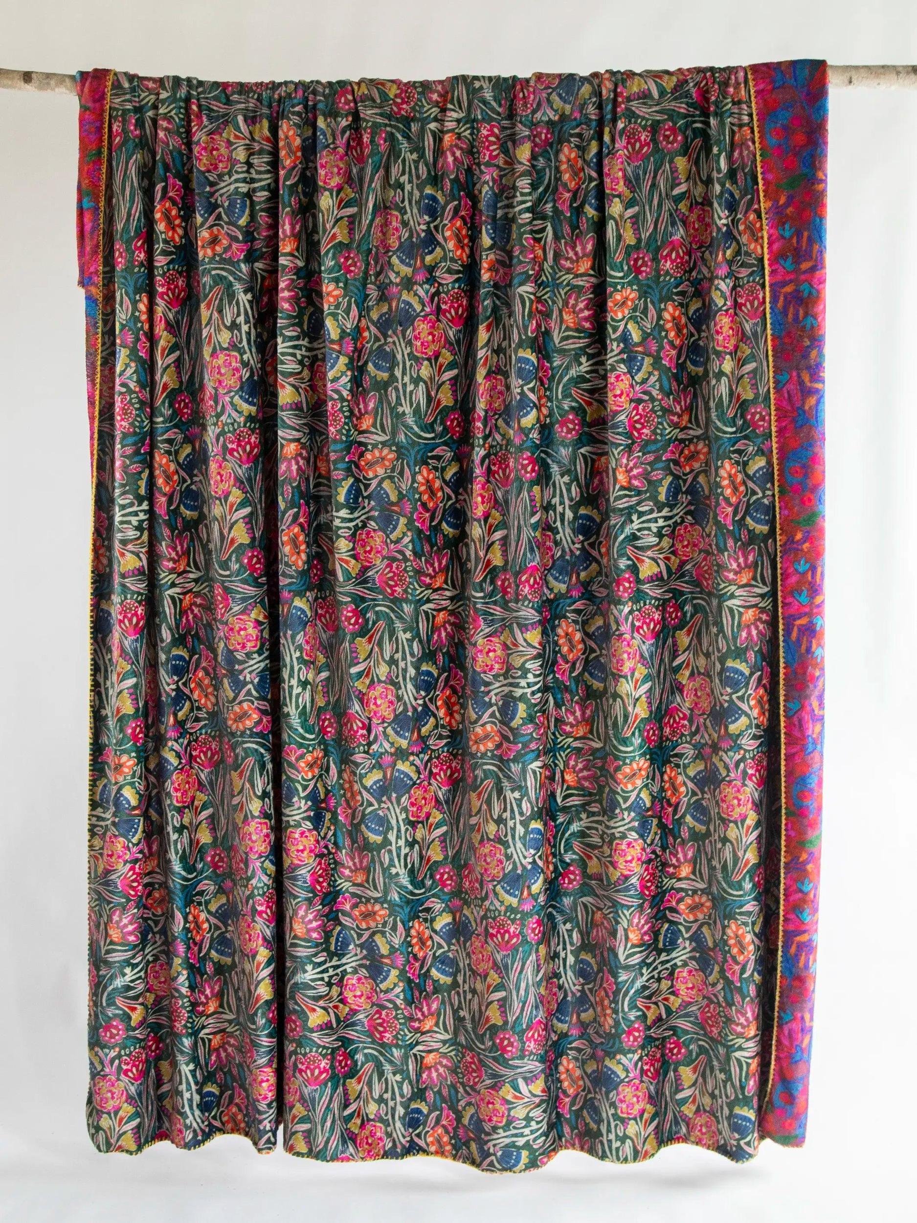 Double-Sided Cozy Bed Blanket - Green Lined Floral Product Image