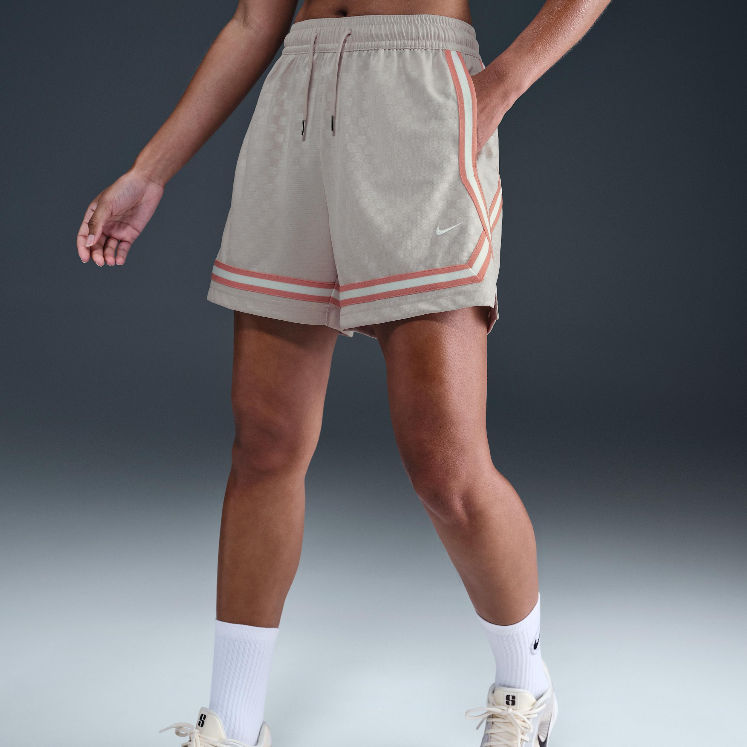 Nike Crossover Women's Dri-FIT Basketball Shorts Product Image