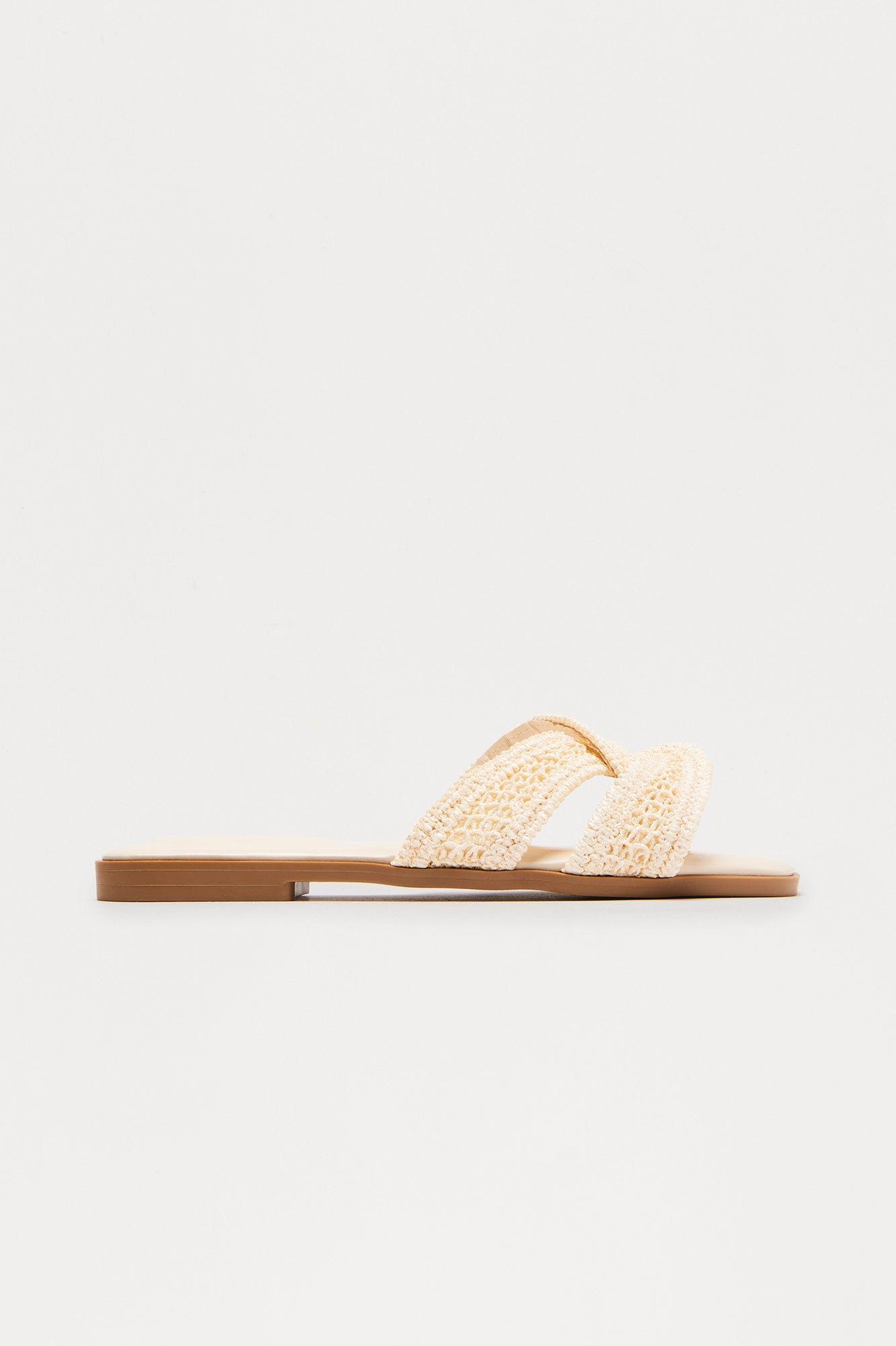 Pebblestone Raffia Sandals - Beige Product Image