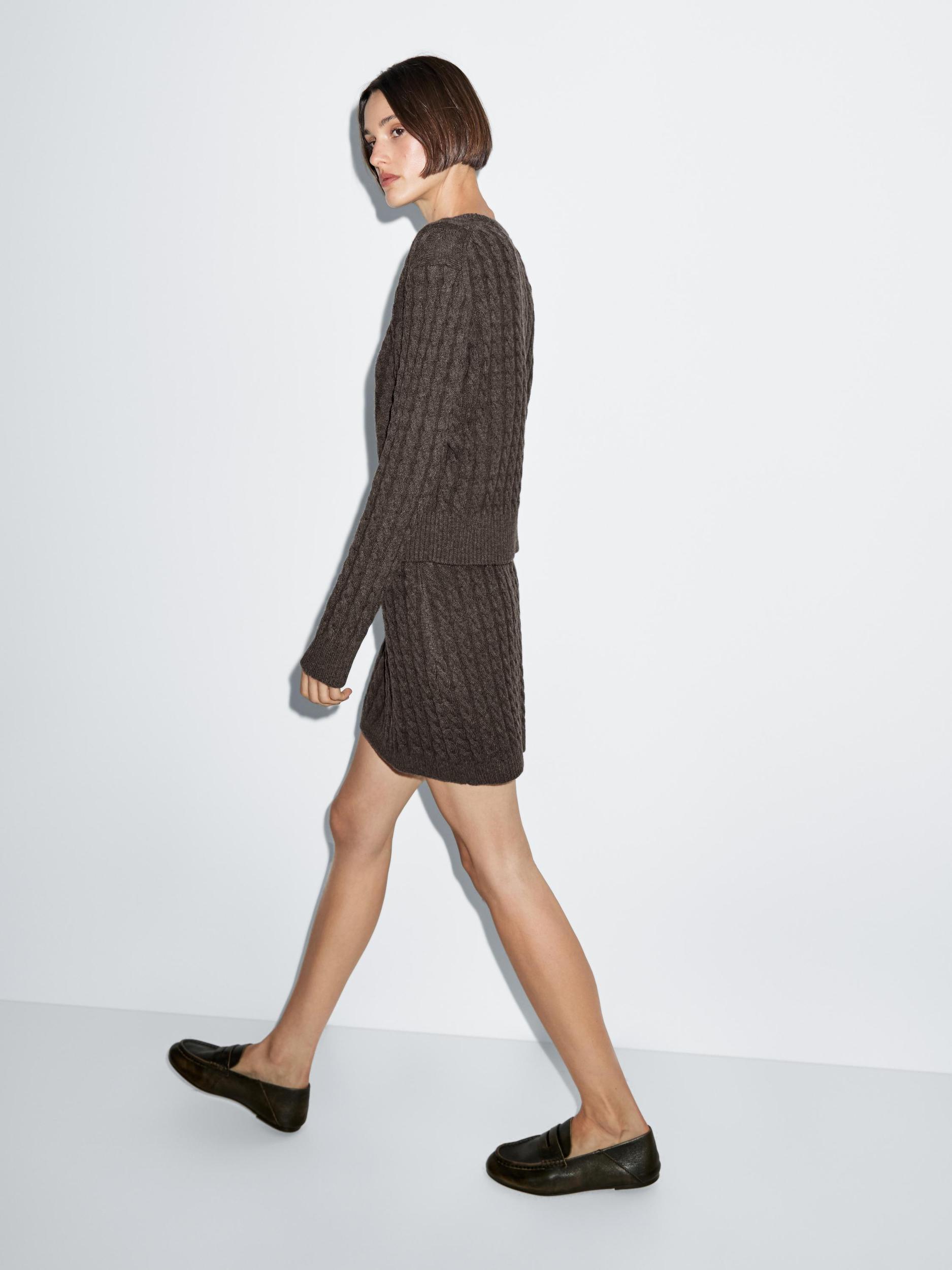 Long knit skirt Product Image