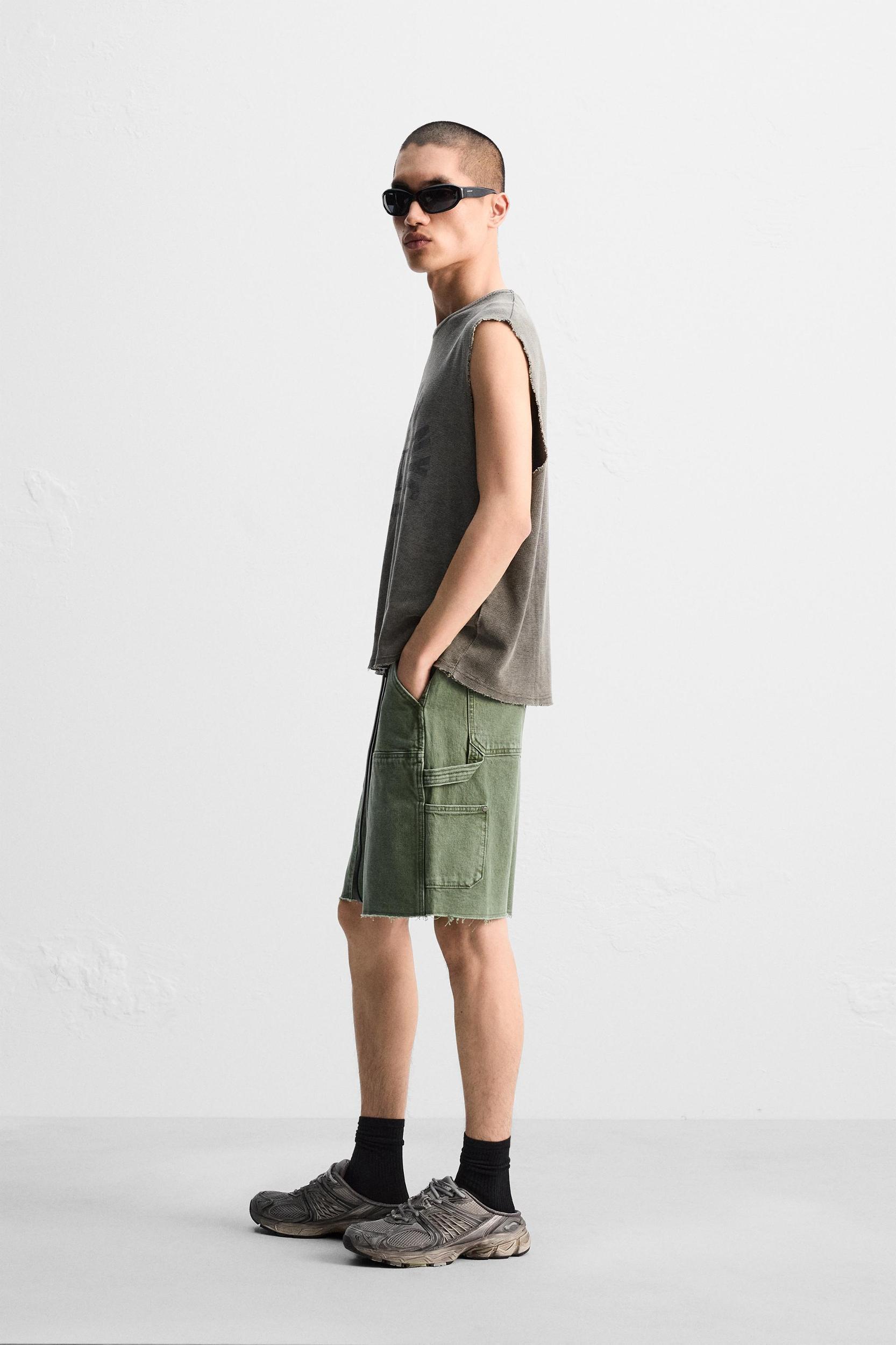 CARPENTER POCKET SHORTS Product Image