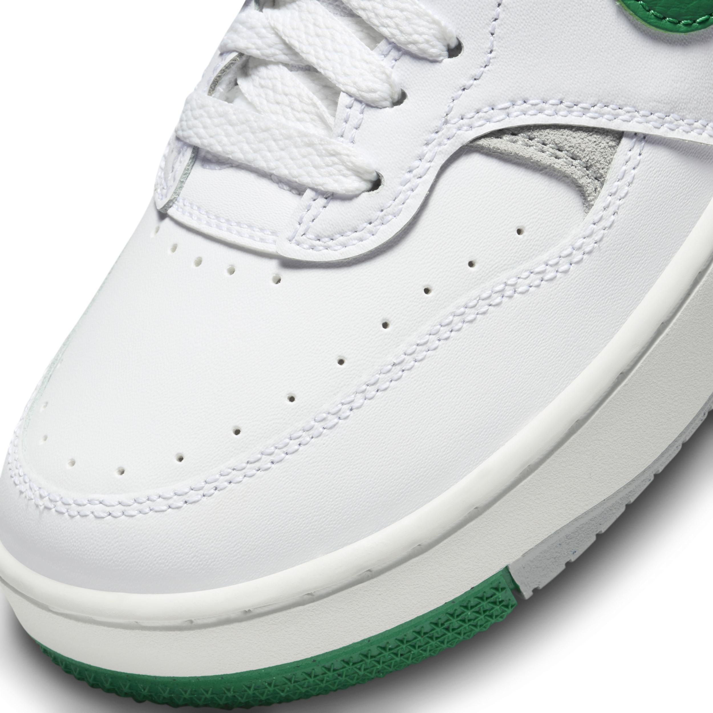 Nike Women's Gamma Force Shoes Product Image