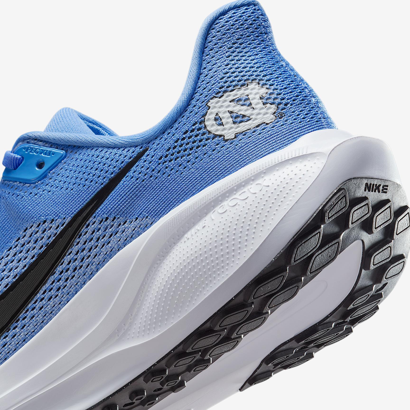 UNC Pegasus 41 Men's Nike College Road Running Shoes Product Image