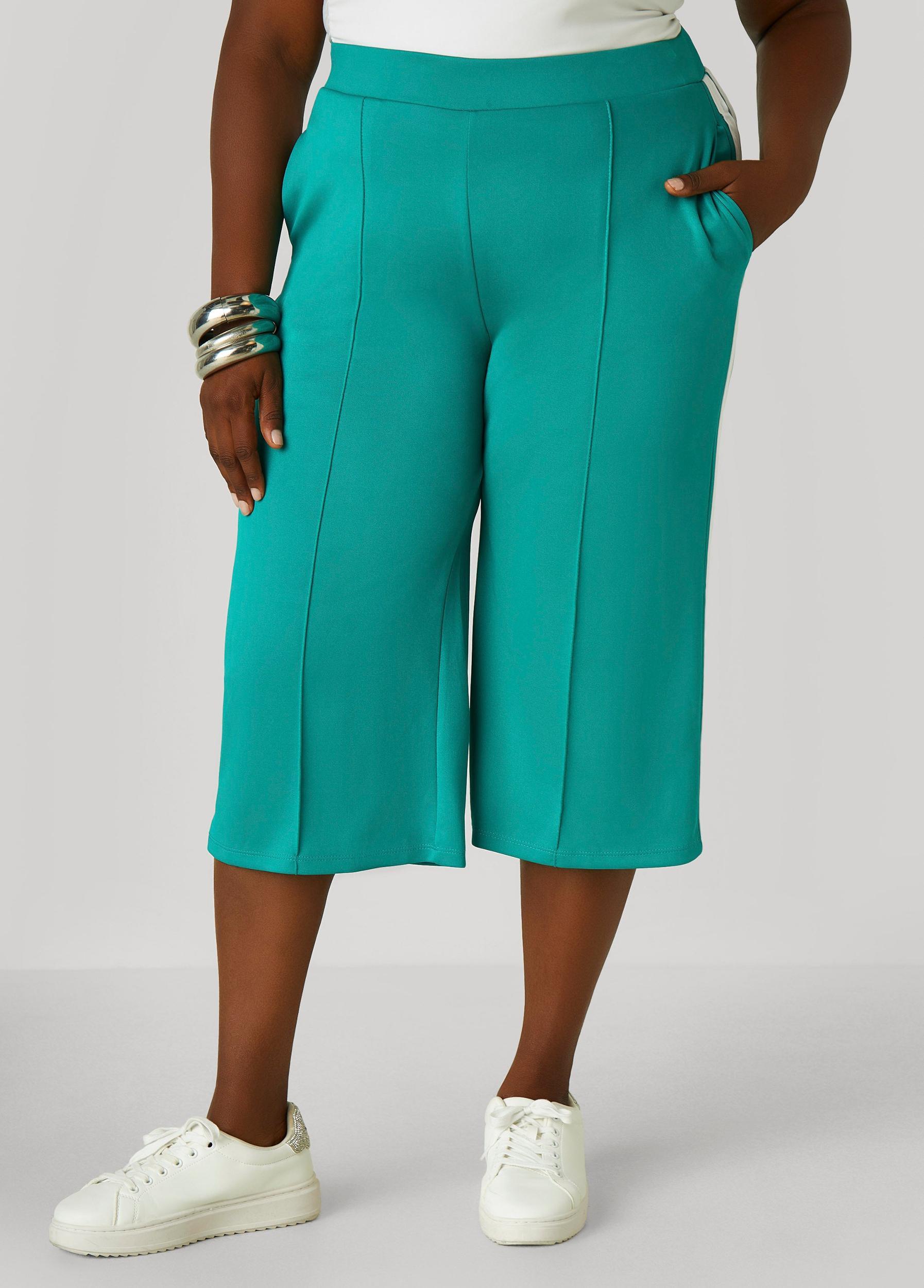 Stripe Trimmed Capris Product Image