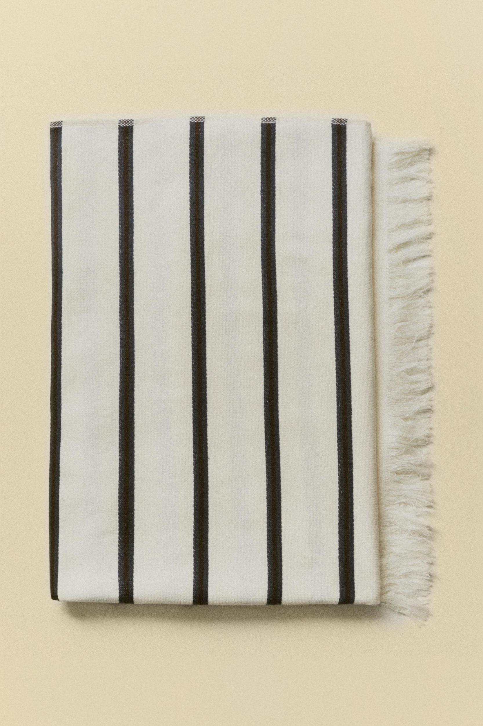 STRIPED COTTON BEACH TOWEL Product Image