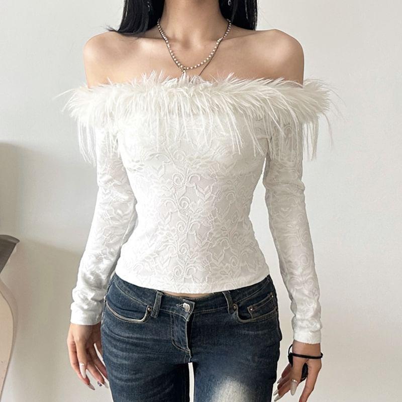 Long Sleeve Off-Shoulder Furry-Trim Plain Open-Back Slim-Fit Crop Top Product Image