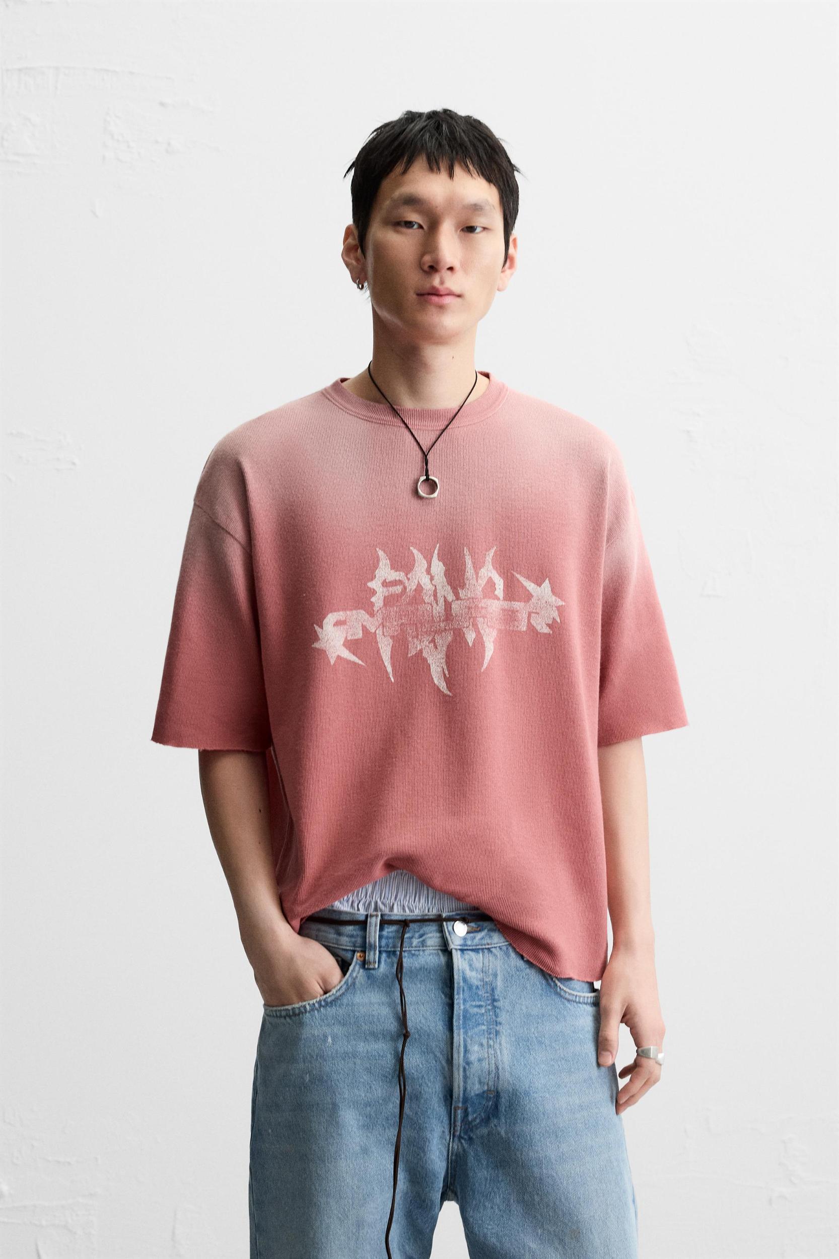 PRINTED KNIT T-SHIRT Product Image