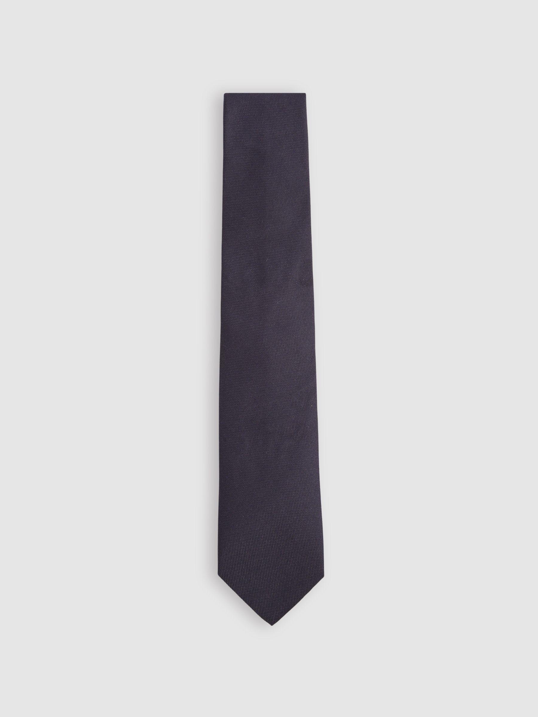 Tie And Pocket Square Gift Set in Navy Product Image