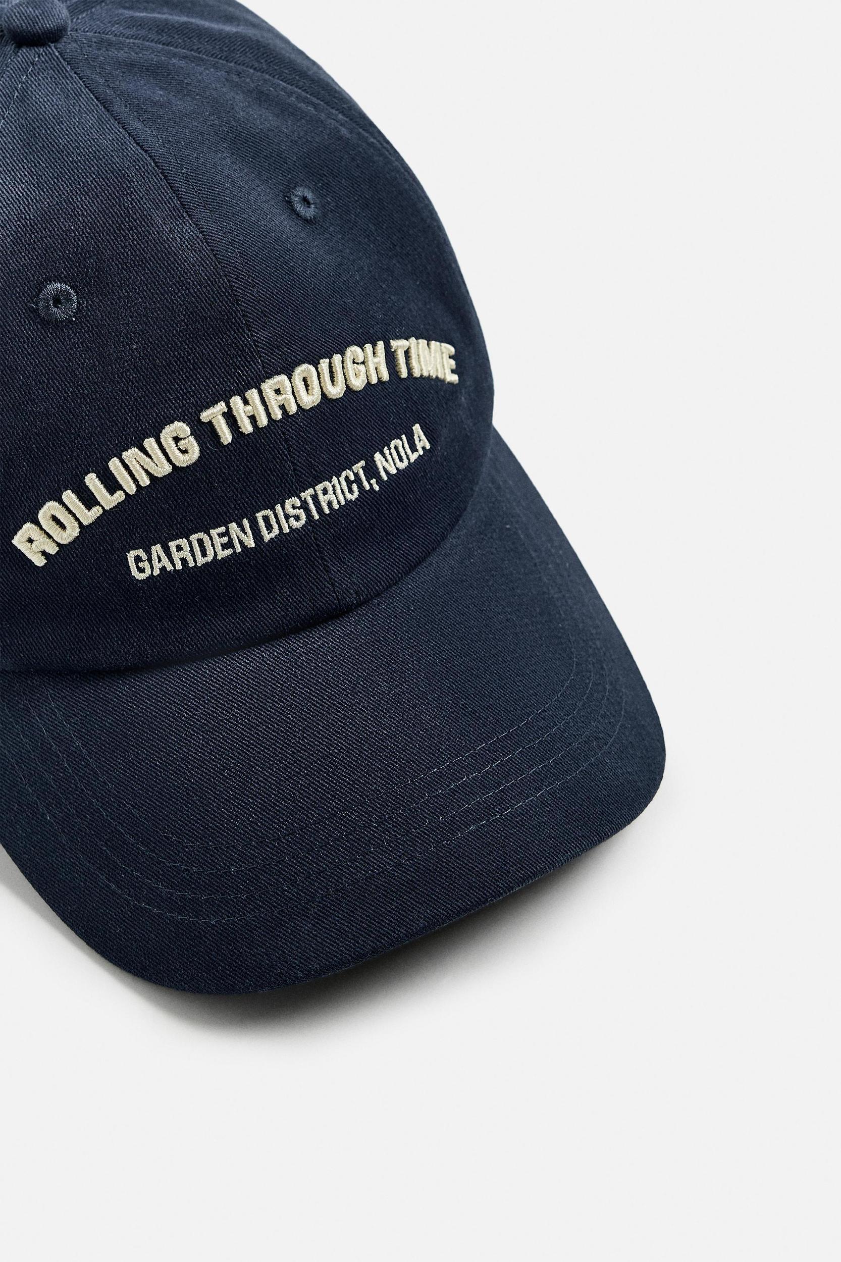 CONTRAST EMBROIDERED CAP Product Image