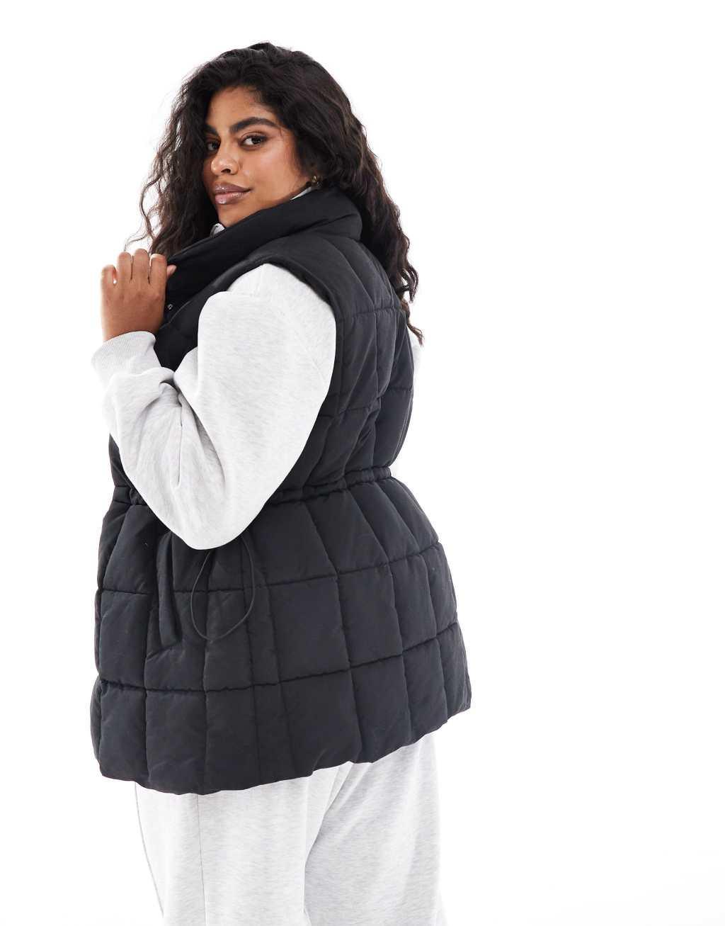 Yours quilted vest in black Product Image