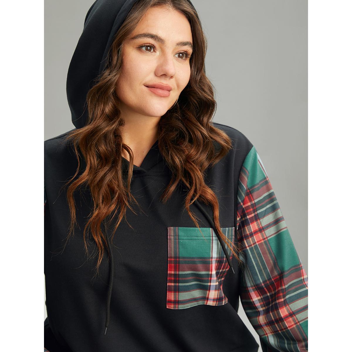 Plus Size Plaid Patchwork Hooded Patched Pocket Sweatshirt Women Black Casual Contrast Hooded Festival-Christmas Sweatshirts BloomChic 28/5X Product Image