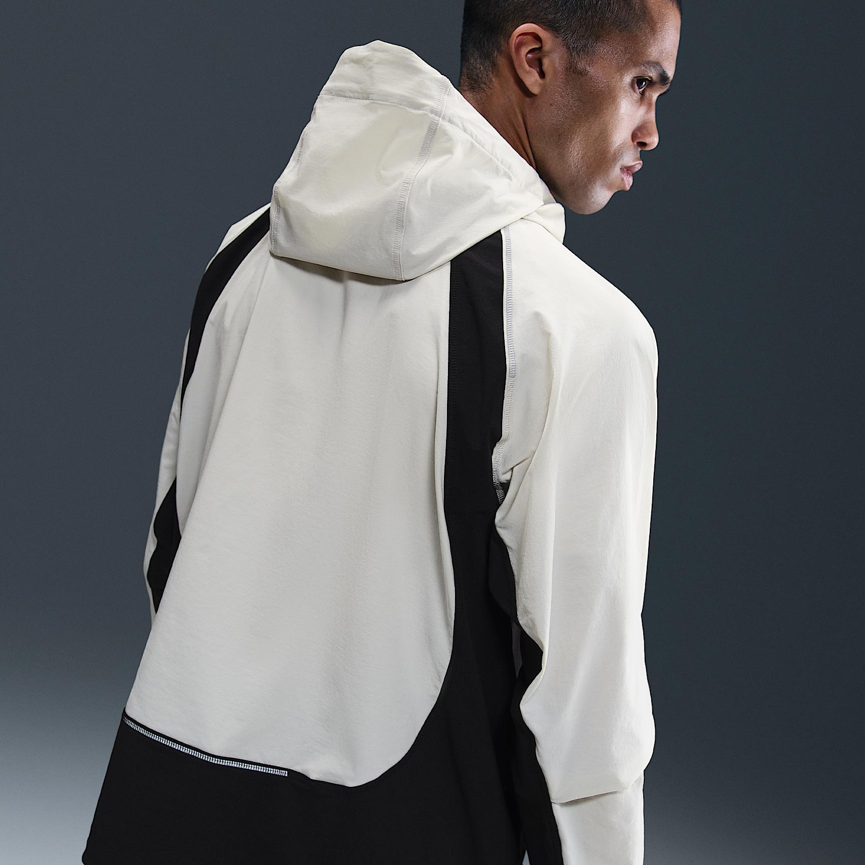 Nike Tech Men's Dri-FIT Woven Color-Block Windrunner Loose Jacket Product Image